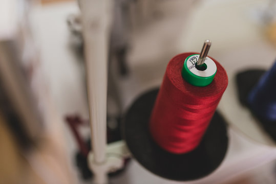 Close-up bobbins