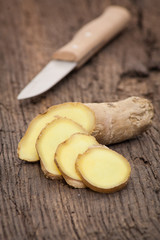 Aufgeschnittene Ingwer Wurzel