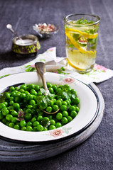 Green peas with mint