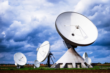 satellite dish - radio telescope