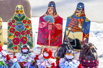 Russian ethnic hand-made articles of handwork