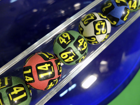 Image of lottery balls during extraction of the winning numbers.