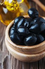 Italian black olive and oil