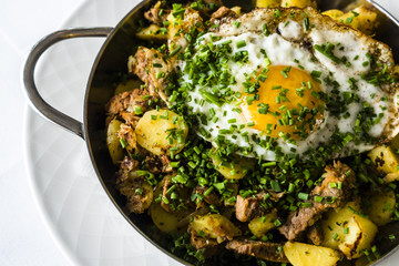 Gröst mit Spiegelei, traditional food in Innsbruck, Tyrol, Austria, Europe