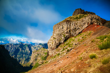 big cliff at the Pico do Arieiro