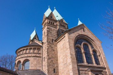 Fototapeta na wymiar Kreuzkirche Düsseldorf-Pempelfort