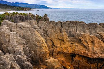Fototapeta na wymiar Pancake rocks in Punakaiki, New Zealand