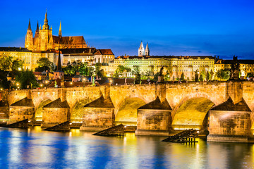 Obraz premium Charles Bridge, Prague Castle, Czech Republic