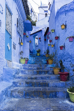 Calles de la hermosa medina azul de Chefchaouen, Marruecos