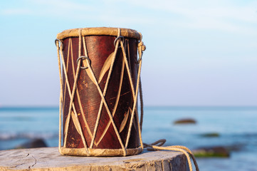 Drum on the stump