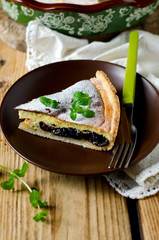 Tart with cottage cheese and prunes