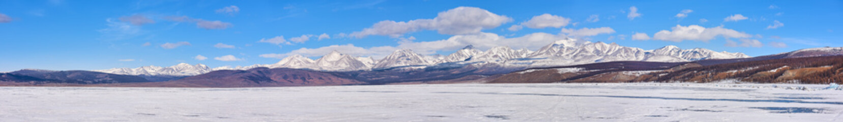 Fototapeta na wymiar Panorama of highest mountain in Sayan Mountains from Hovsgol Lake