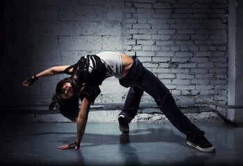  The dancer in motion 