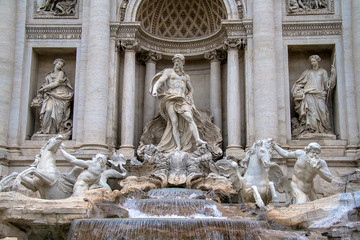 Fototapeta na wymiar Trevi Fountain in Rome,Italy