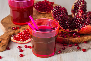 pomegranate juice  and ripe red pomegranate