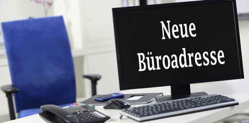 Leeres eingerichtetes modernes Büro