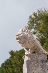 Statue of a white lion