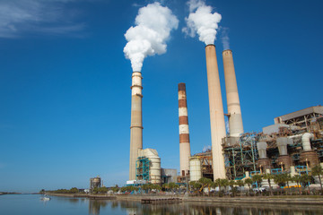 Florida power plant with steam