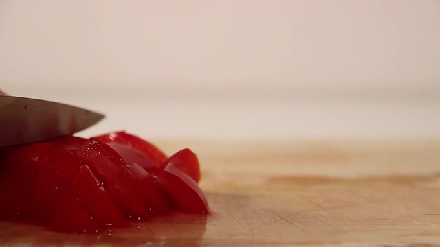 Cutting tomato 