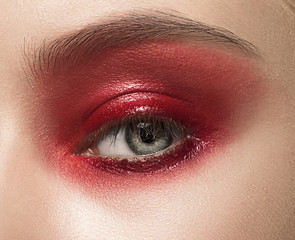 Fototapeta premium Close-up shot of female eye with makeup