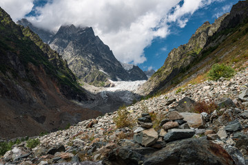 Fototapeta na wymiar Beautiful mountain landscape of Chaladi Glacier, Georgia 