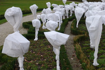 Fototapeta premium Winterschutz für Rosenstöcke