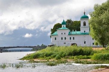 Fototapeta na wymiar Псков, Спасо-Преображенский Мирожский монастырь