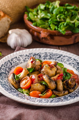 Warm mushroom salad with chilli