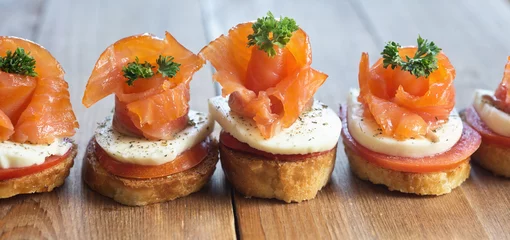 Tuinposter canapes with red fish © rufar