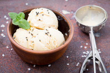 caramel ice cream with mint, black sesame seeds and sea salt.