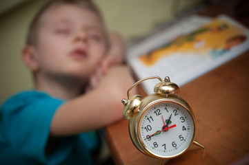 Zasnąć podczas czytania © serQ