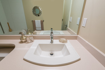Fototapeta premium Fragment of a luxury bathroom
