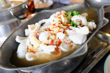 Steam squid with spicy chilli and lemon sauce