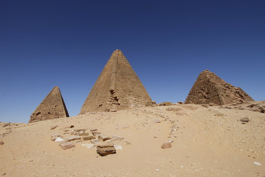 Pyramids in the desert, Karima