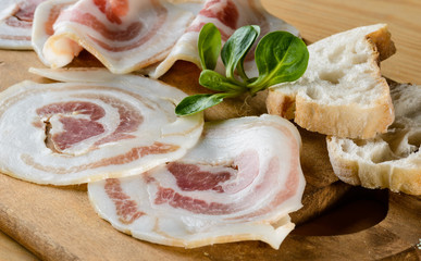 Pancetta arrotolata