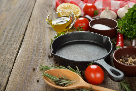 Frying pan, spices and seasonings