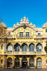 Fototapeta na wymiar facade of barcelonas harbour building