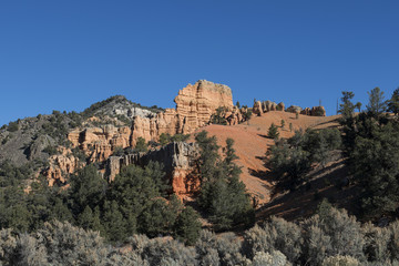 Fototapeta na wymiar Montañas rocosas en el Red Canyon, Utah, USA