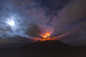Tuinposter  Tungurahua Volcano eruption © ecuadorquerido