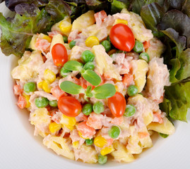Tuna and vegetable salad