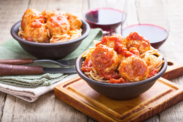 Turkey meatballs with tomato sauce