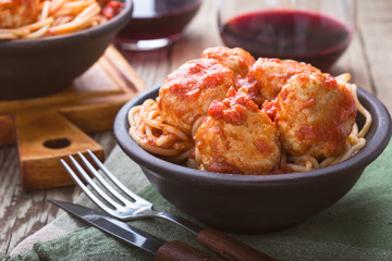 Turkey meatballs with tomato sauce