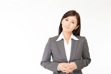 不安そうな表情のビジネスウーマン