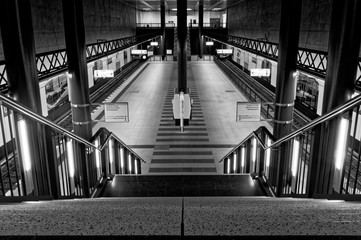 Haltestelle Black & White