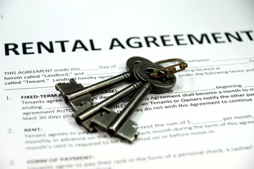 Ein Mietvertrag und Geld