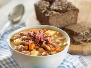 Bean soup with smoked pork