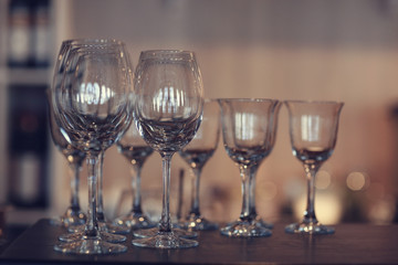 restaurant clean glass