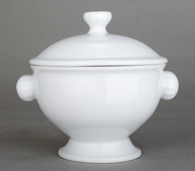 Ceramic tableware 
