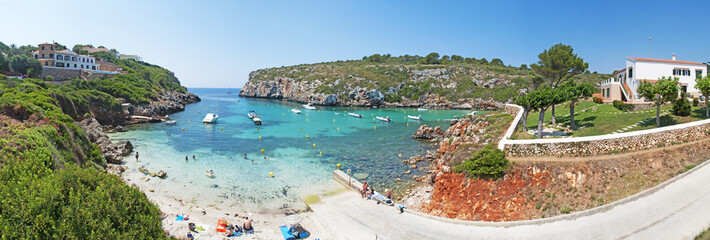 Minorca, isole Baleari, Spagna: la spiaggia di Es Canutells il 10 luglio 2013