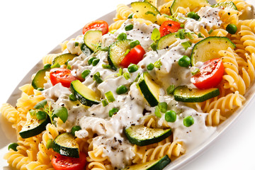 Pasta with white sauce and vegetables